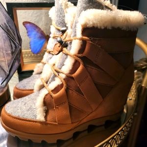 Sorel wedge boots